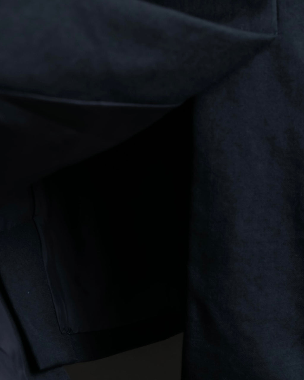 "Yohji Yamamoto +NOIR" Single high slit beautiful tailored jacket