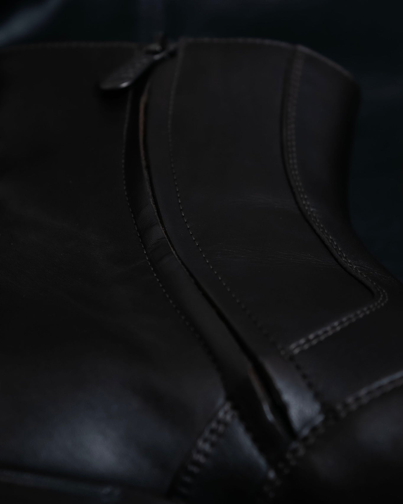 “BOTTEGA VENETA” round toe intrecciato leather boots