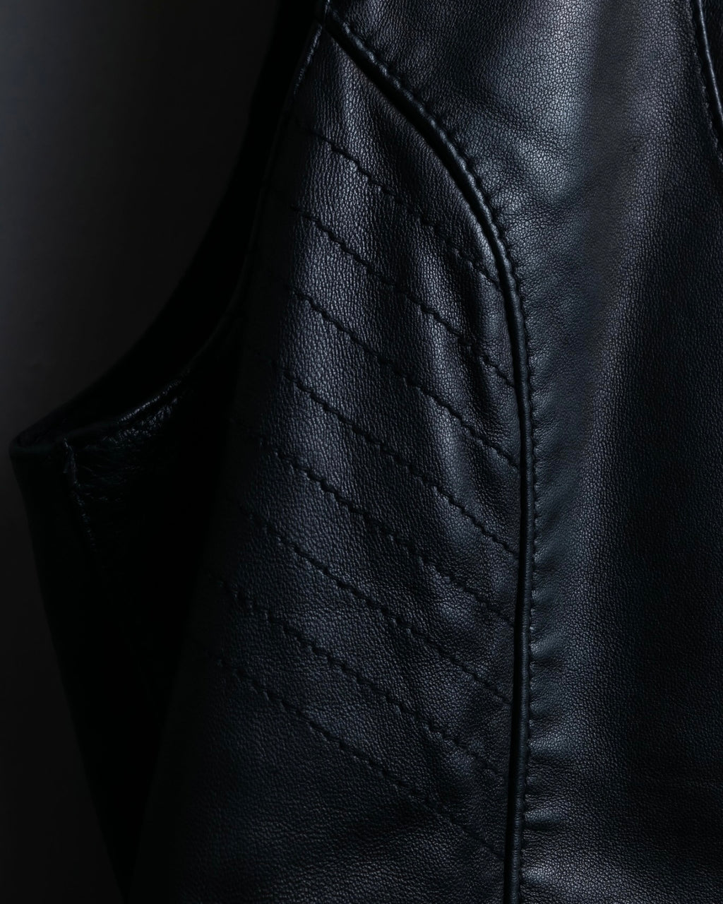 "Hiroko Koshino" Lamb leather layered vest