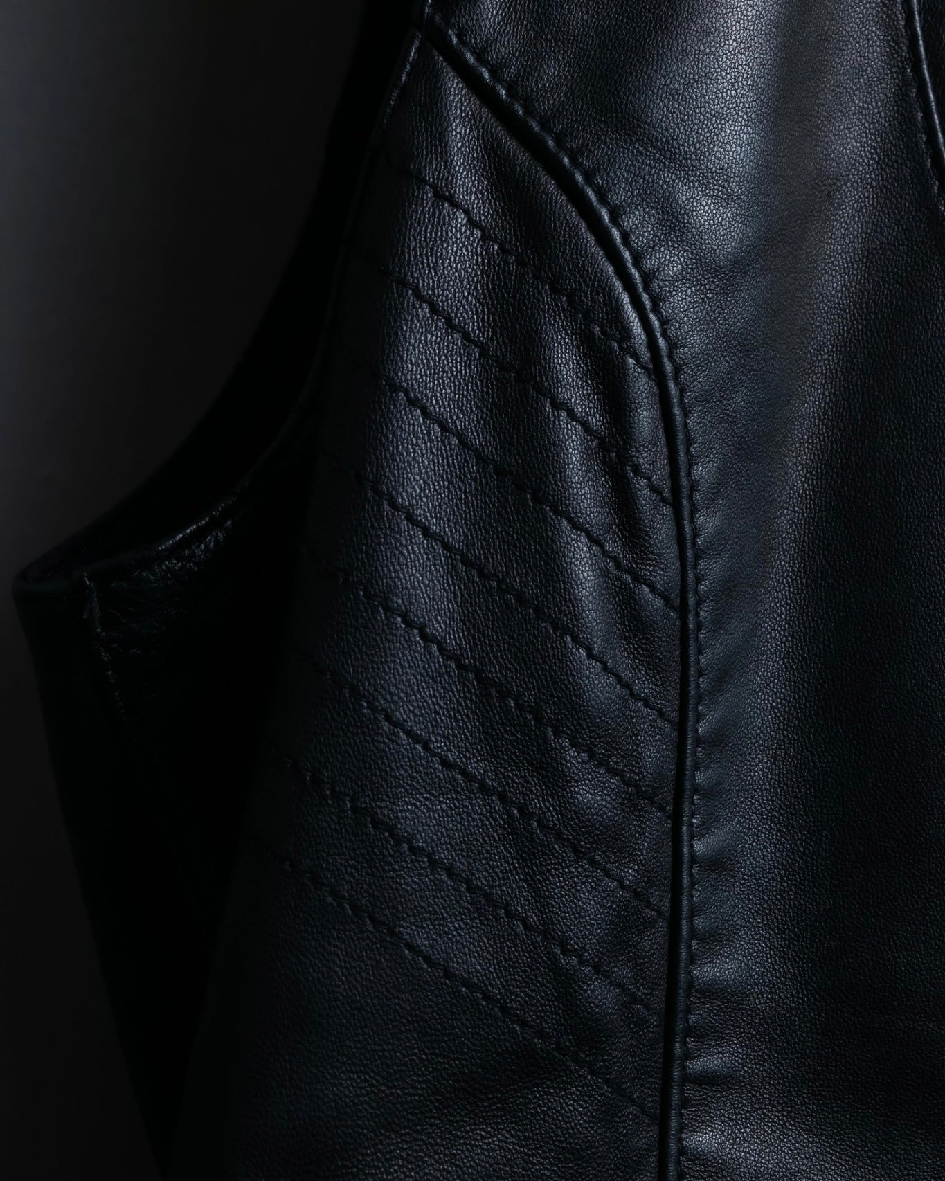 "Hiroko Koshino" Lamb leather layered vest