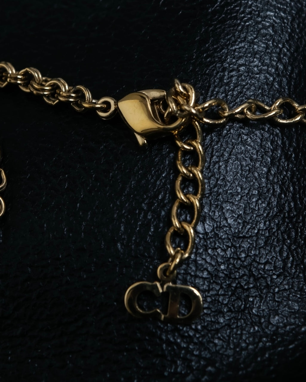 "Christian Dior" logo chain necklace