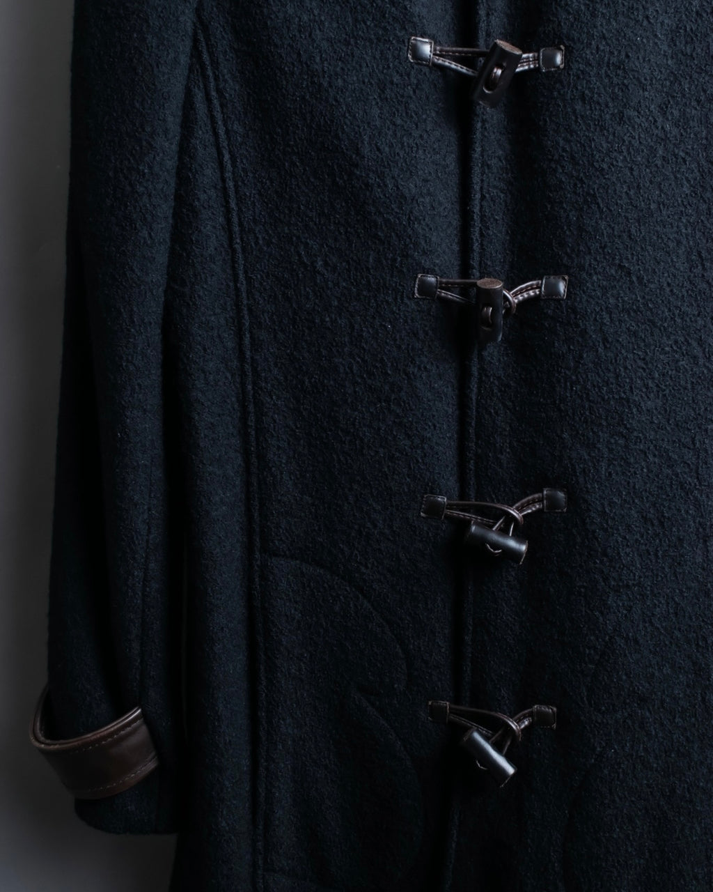 "EMPORIO ARMANI" Leather patches beautiful duffel coat