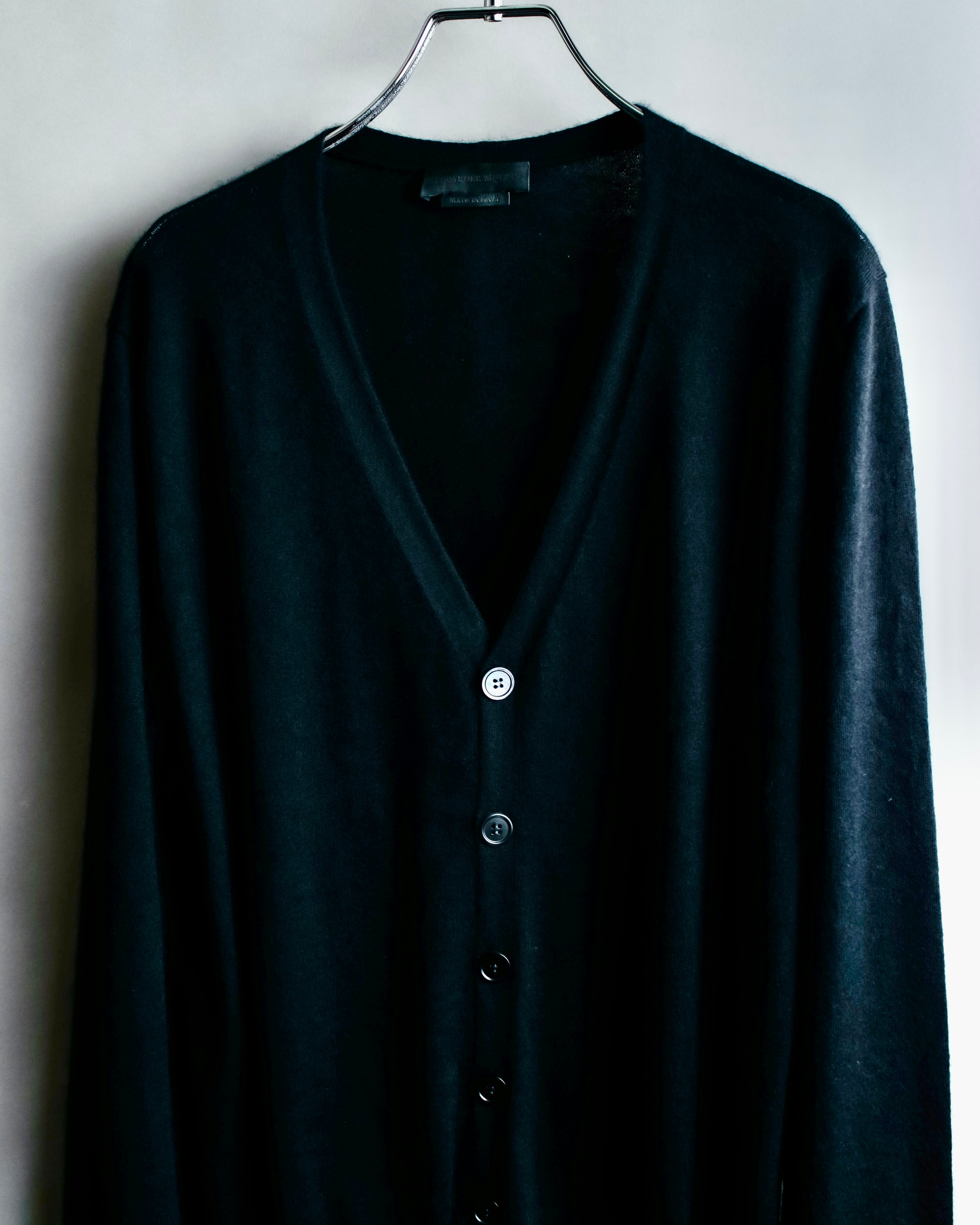 “Alexander McQueen” skull designed cashmere cardigan