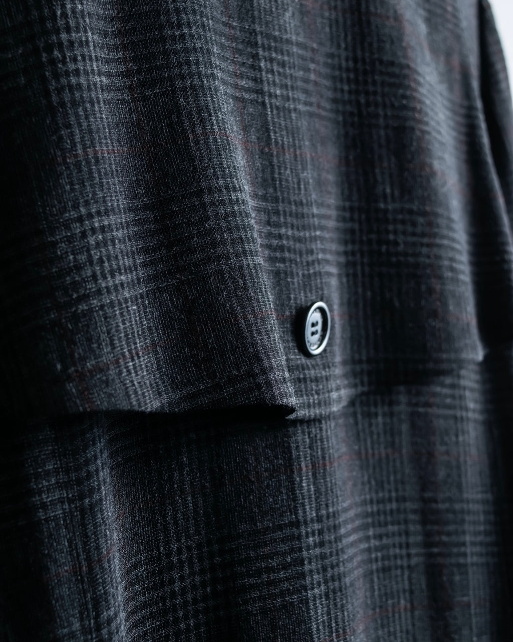 “Burberry Black Label” Trench coat designed long check shirts