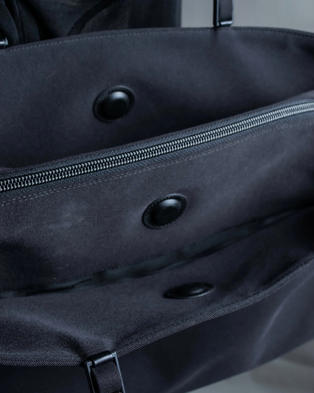 "Salvatore Ferragamo" iron chain shoulder bag