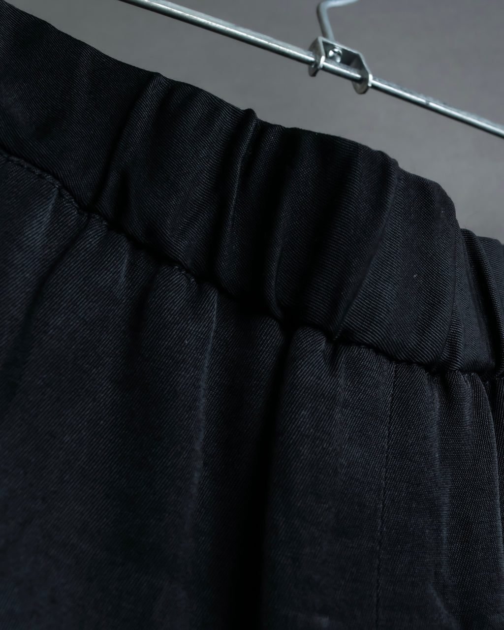 "Comme des Garcons" Rayon mid-length skirt