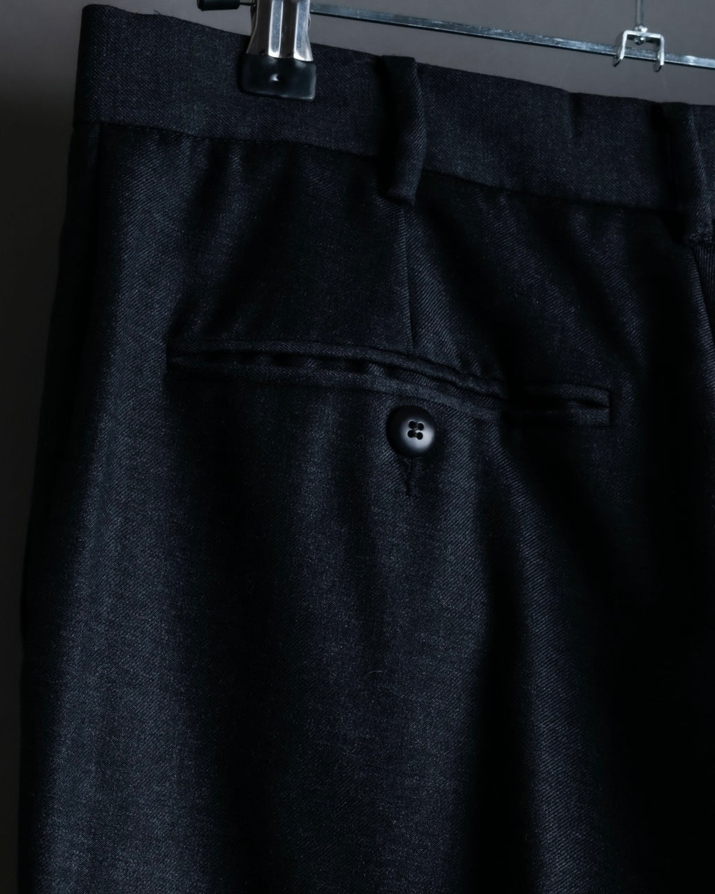 "GIANNI VERSACE" Arm line design peak lapel setup