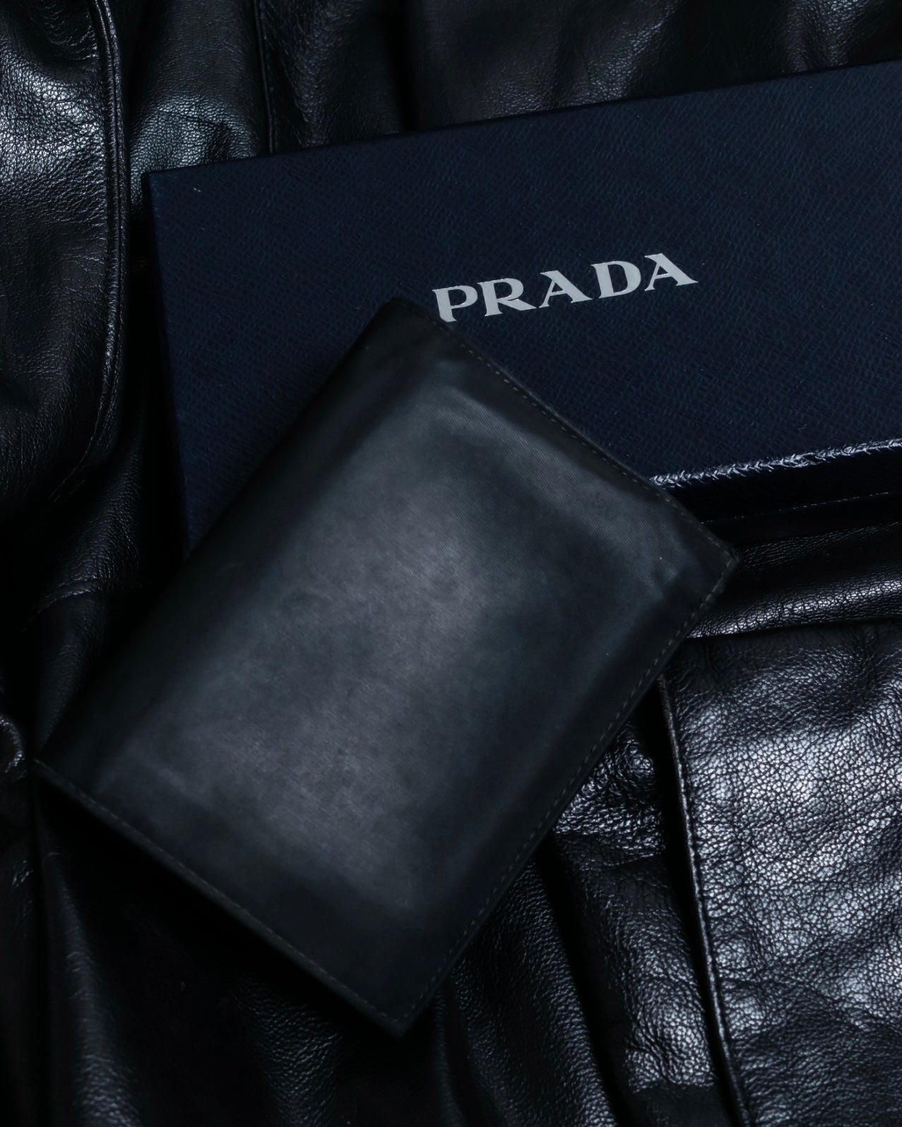 "PRADA" Good condition compact wallet