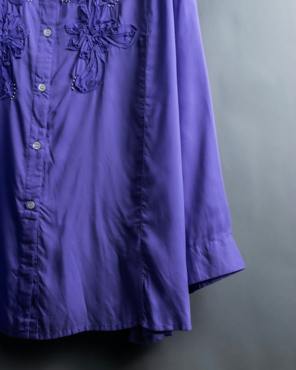 “Vintage” flower embroidery jewel designed viscose shirts