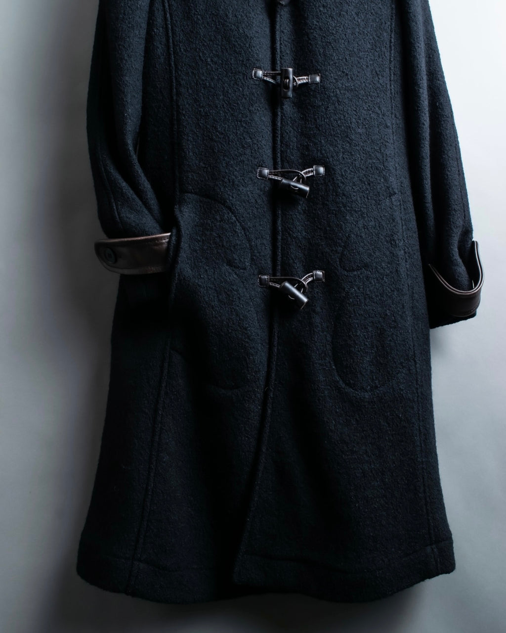 "EMPORIO ARMANI" Leather patches beautiful duffel coat