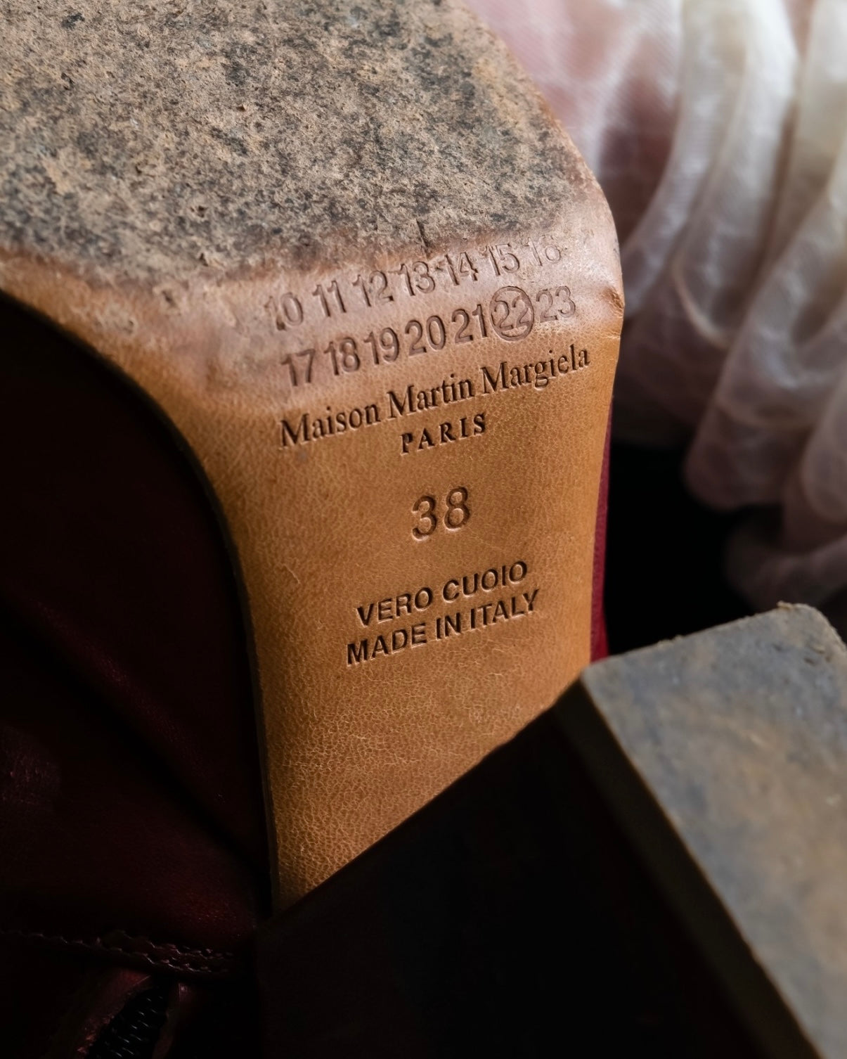 "Maison Martin Margiela (AW 2014)" Cowhide grunge heel boots