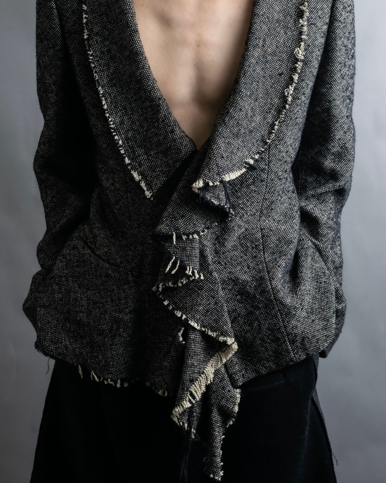 "Yohji Yamamoto +NOIR" Frill smoking jacket