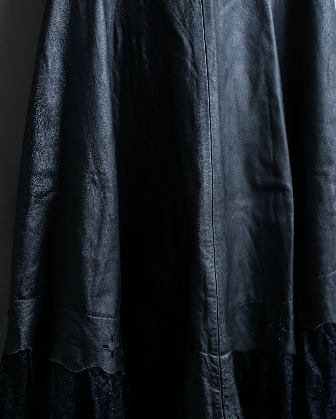 Cowhide flared lace skirt