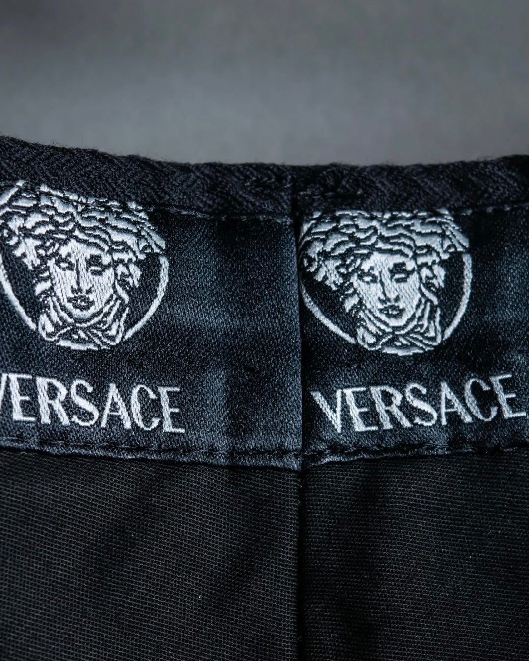 "GIANNI VERSACE" dark stripe archive setup