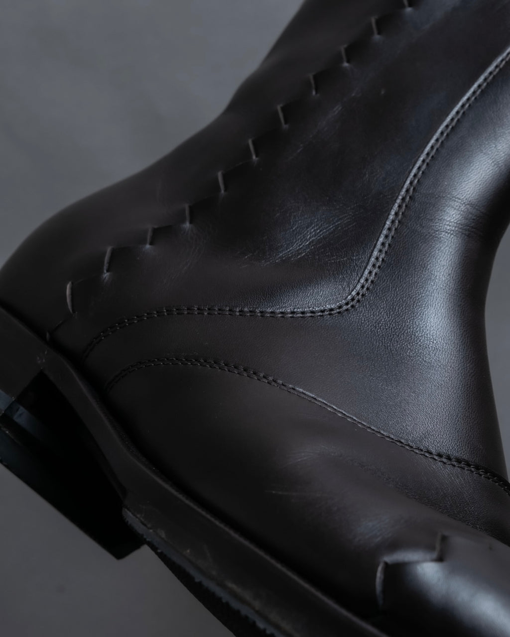 “BOTTEGA VENETA” round toe intrecciato leather boots