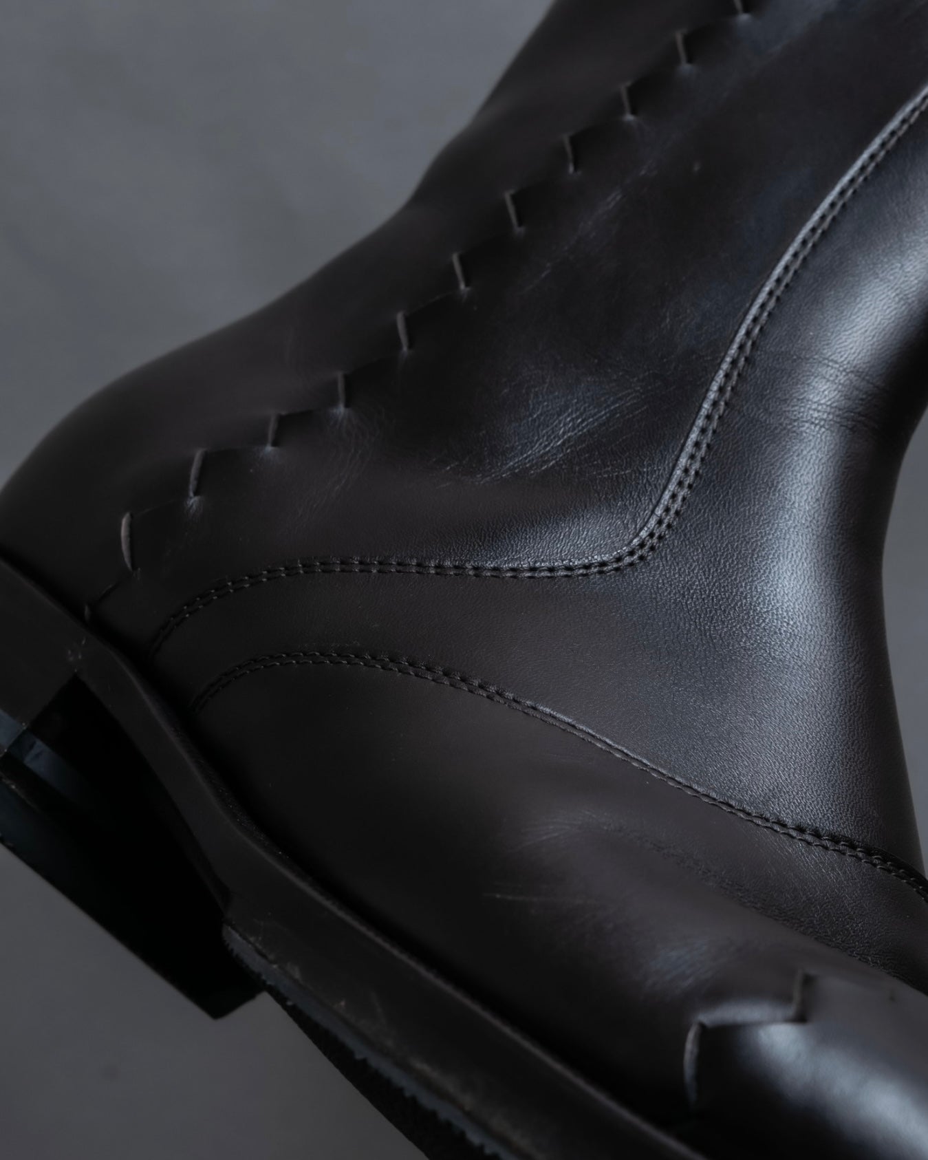 “BOTTEGA VENETA” round toe intrecciato leather boots
