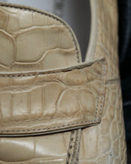 "GIORGIO ARMANI"Off-white crocodile leather loafers
