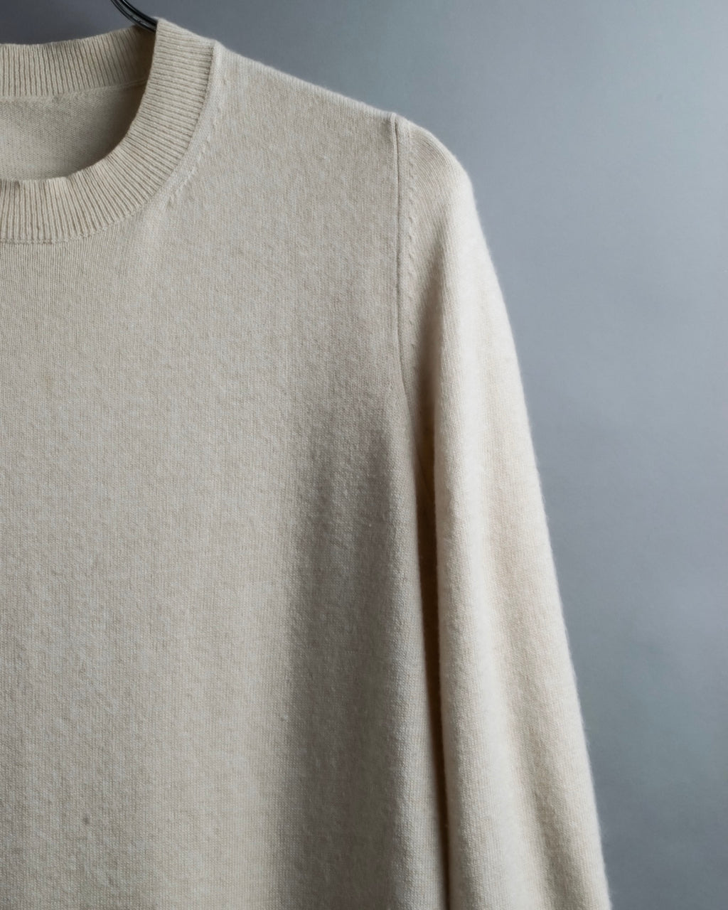 "MM6" Arm fringe design knit dress