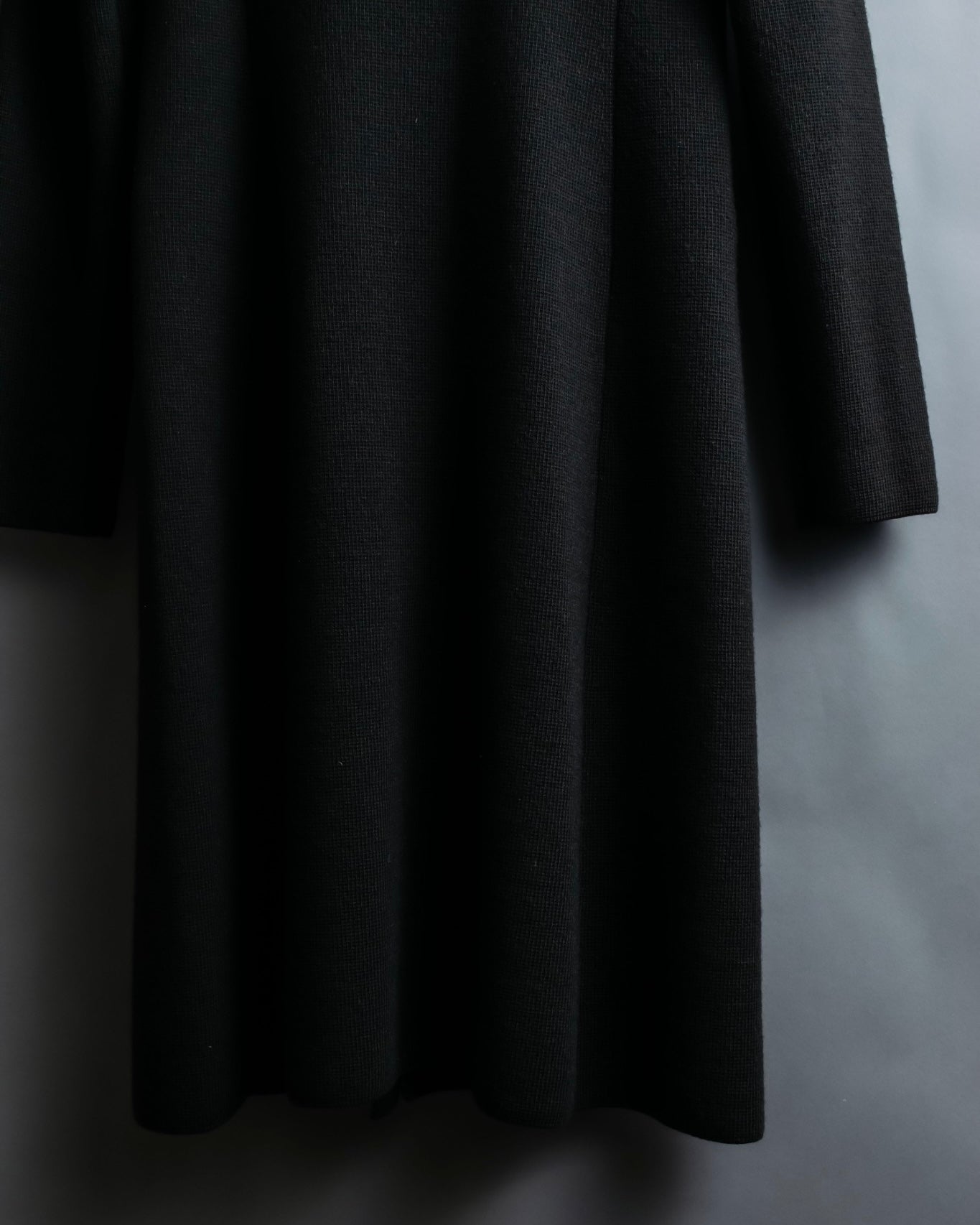 "ANTEPRIMA" Beautiful silhouette knit long coat