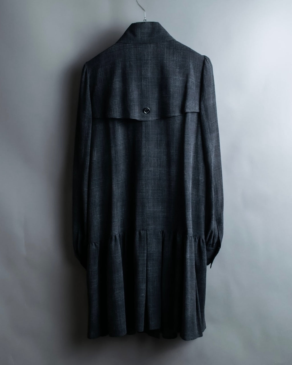 “Burberry Black Label” Trench coat designed long check shirts