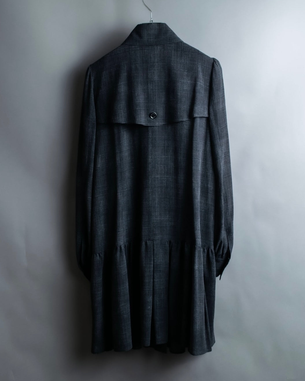 “Burberry Black Label” Trench coat designed long check shirts