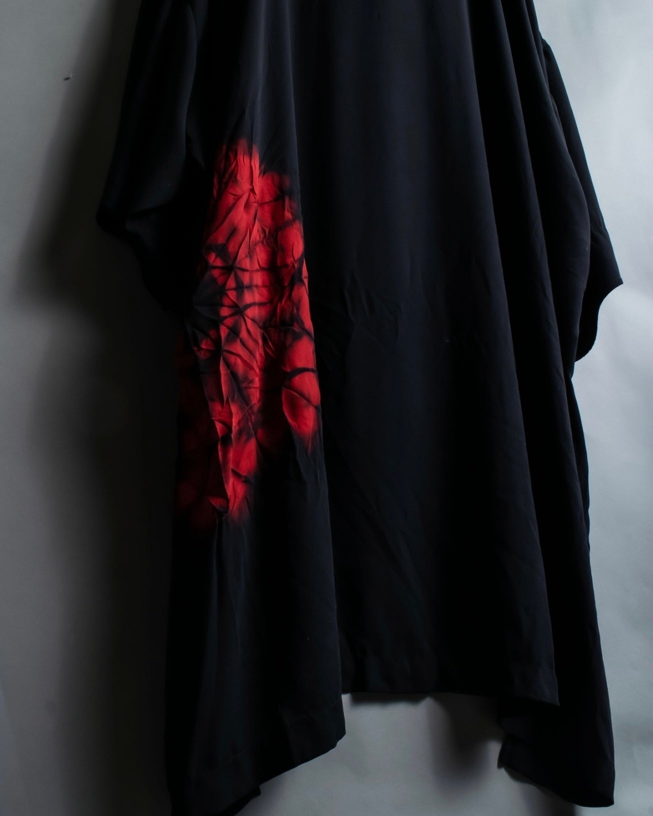 Y's 2018 PRE-SPRING COLLECTION
Oversized arrangement sheer shirt