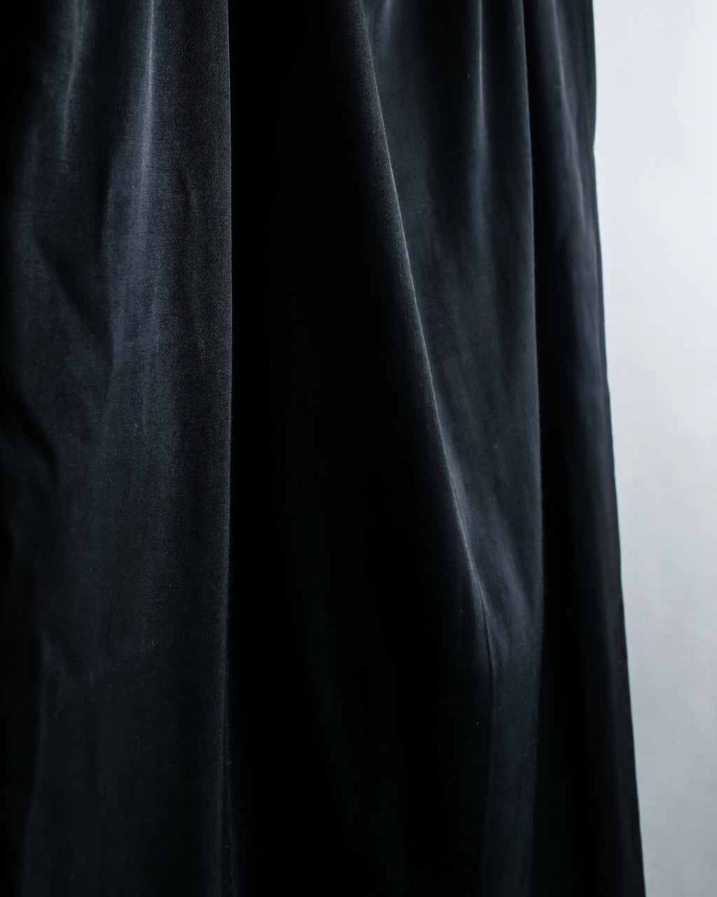 "Comme des Garcons" Rayon mid-length skirt