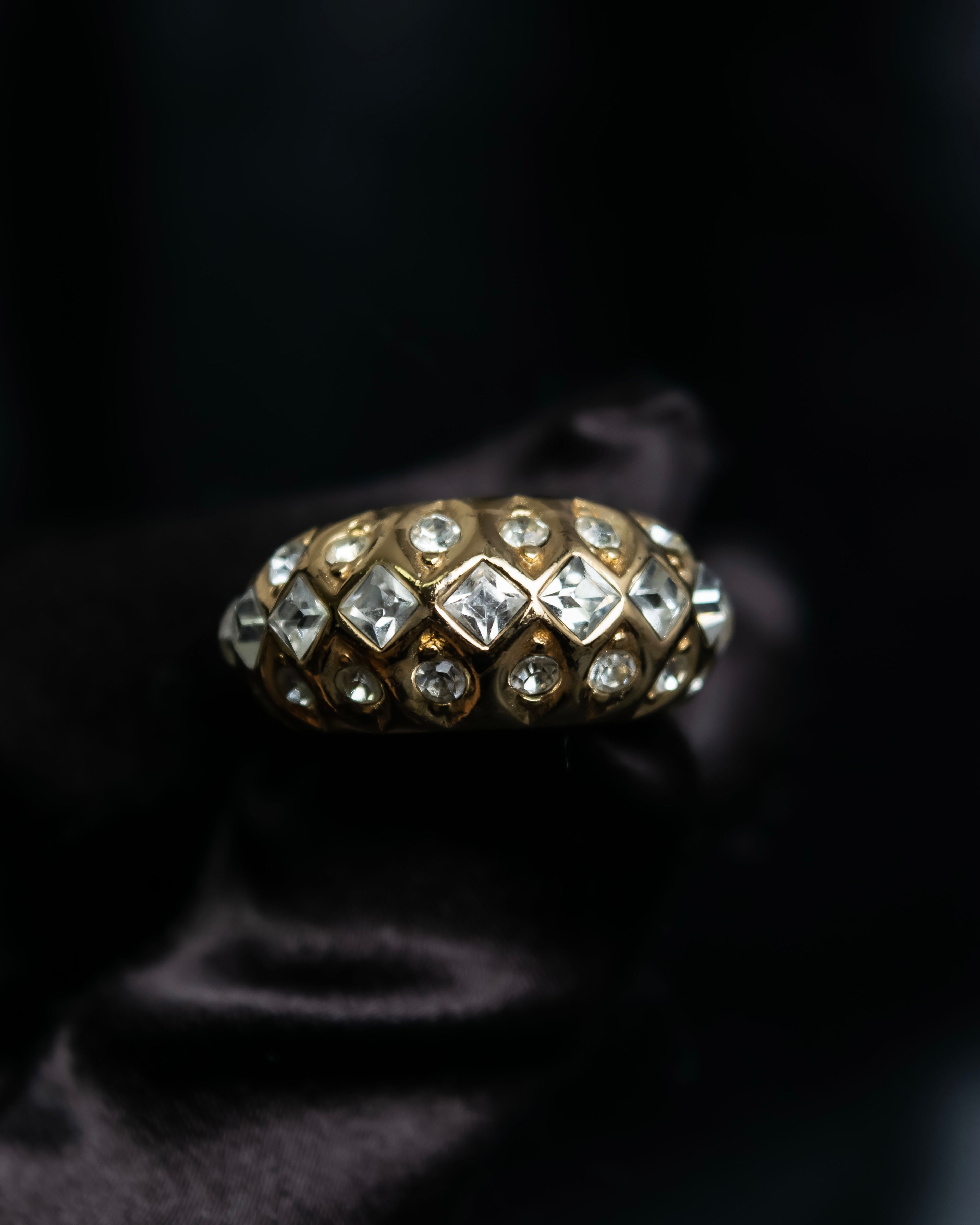 “Dior” mesh designed gold ring with crystal