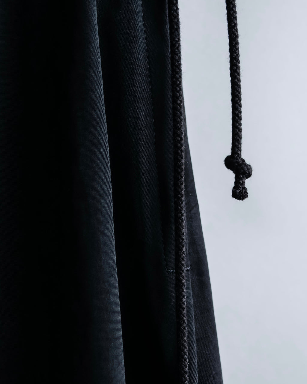 "Y's" asymmetry designed code skirt