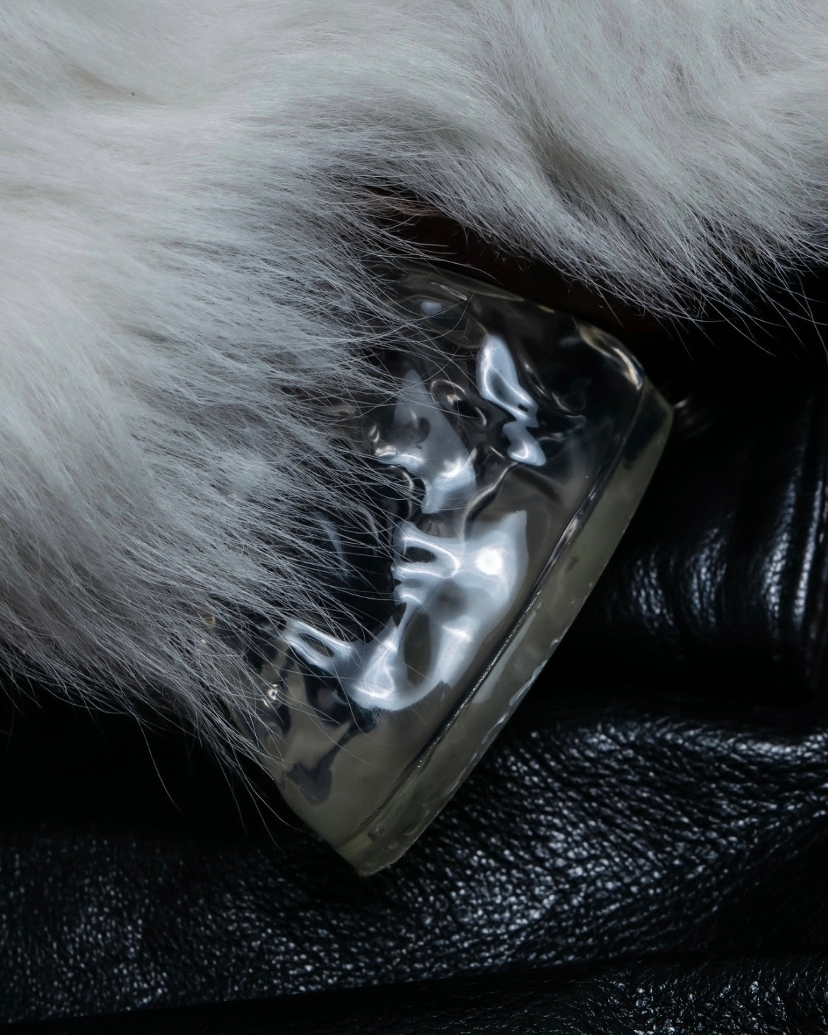 Fendi monster high heel boots 
22,800y