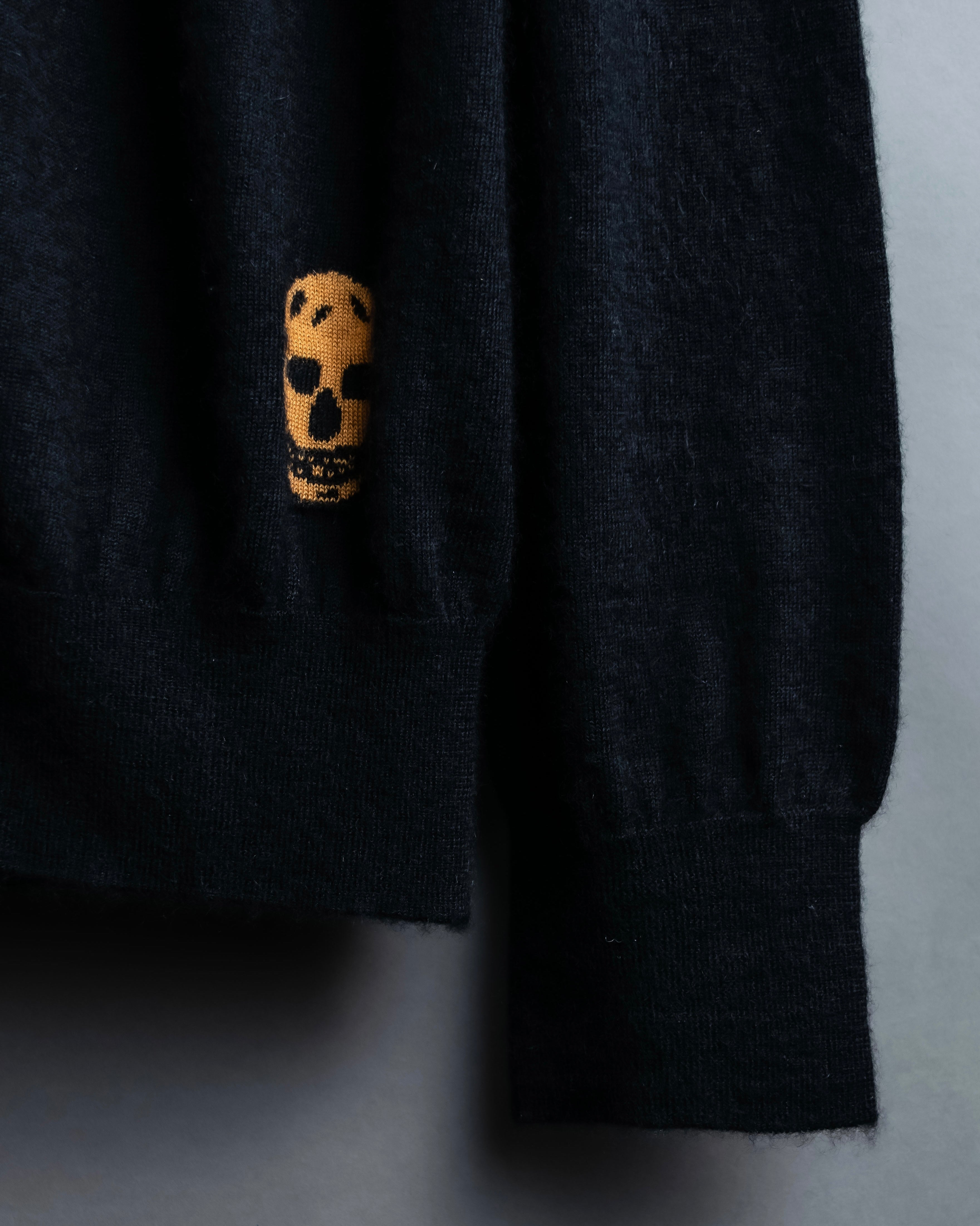 “Alexander McQueen” skull designed cashmere cardigan