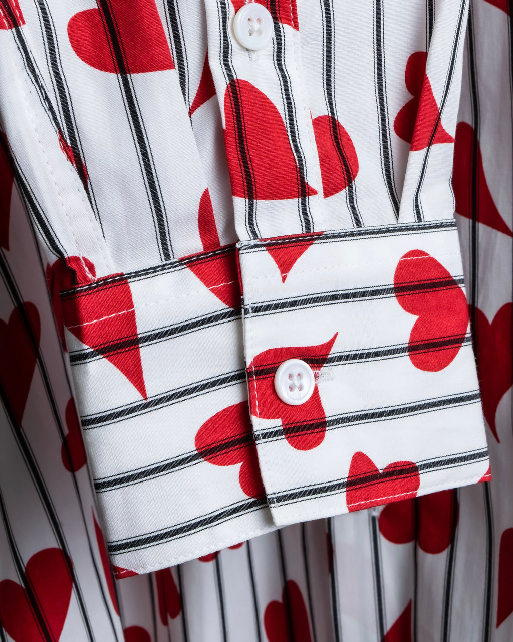 “JW Anderson” heart pattern designed striped shirt
