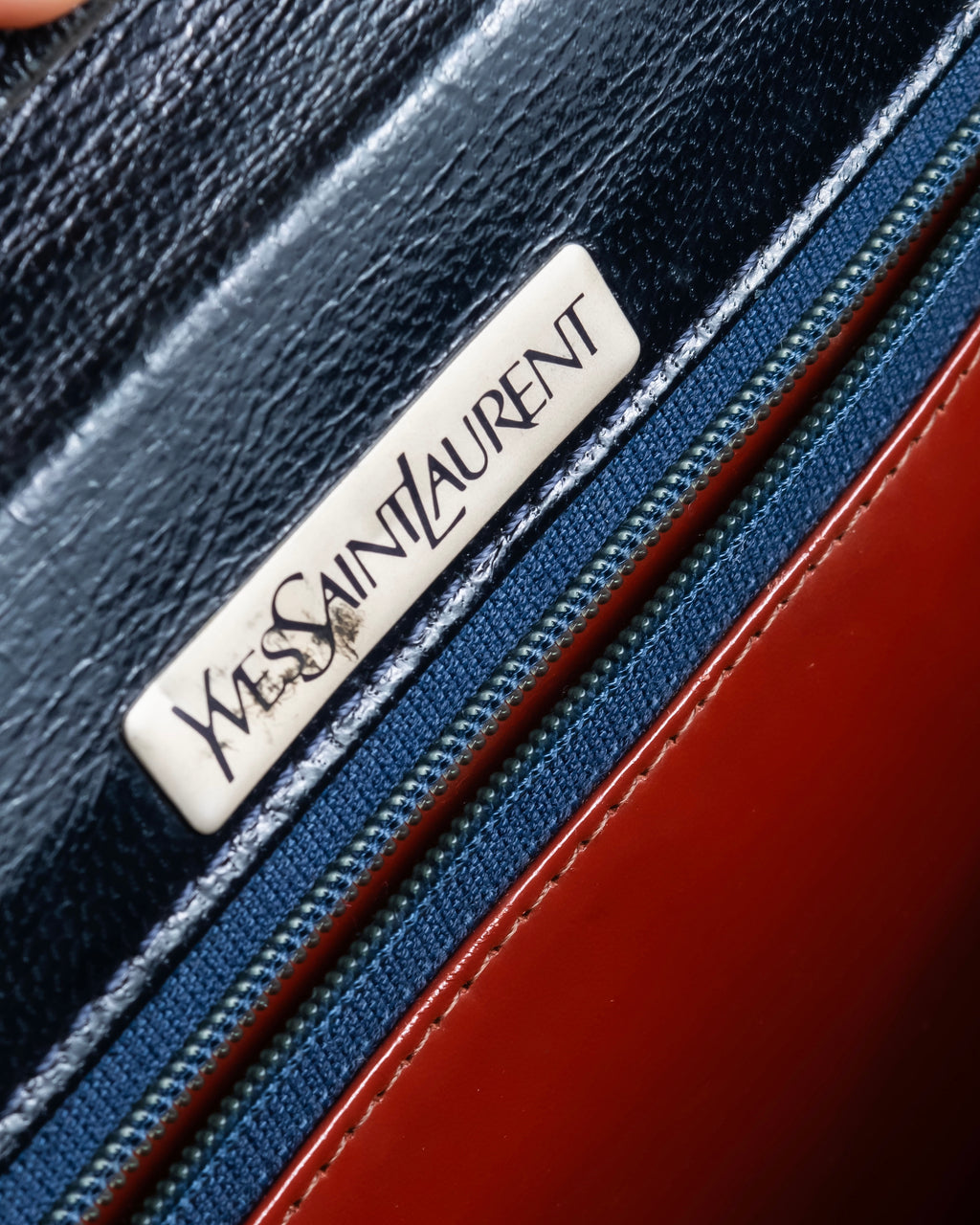 ”Yves Saint Laurent”  python leather attached square shoulder bag