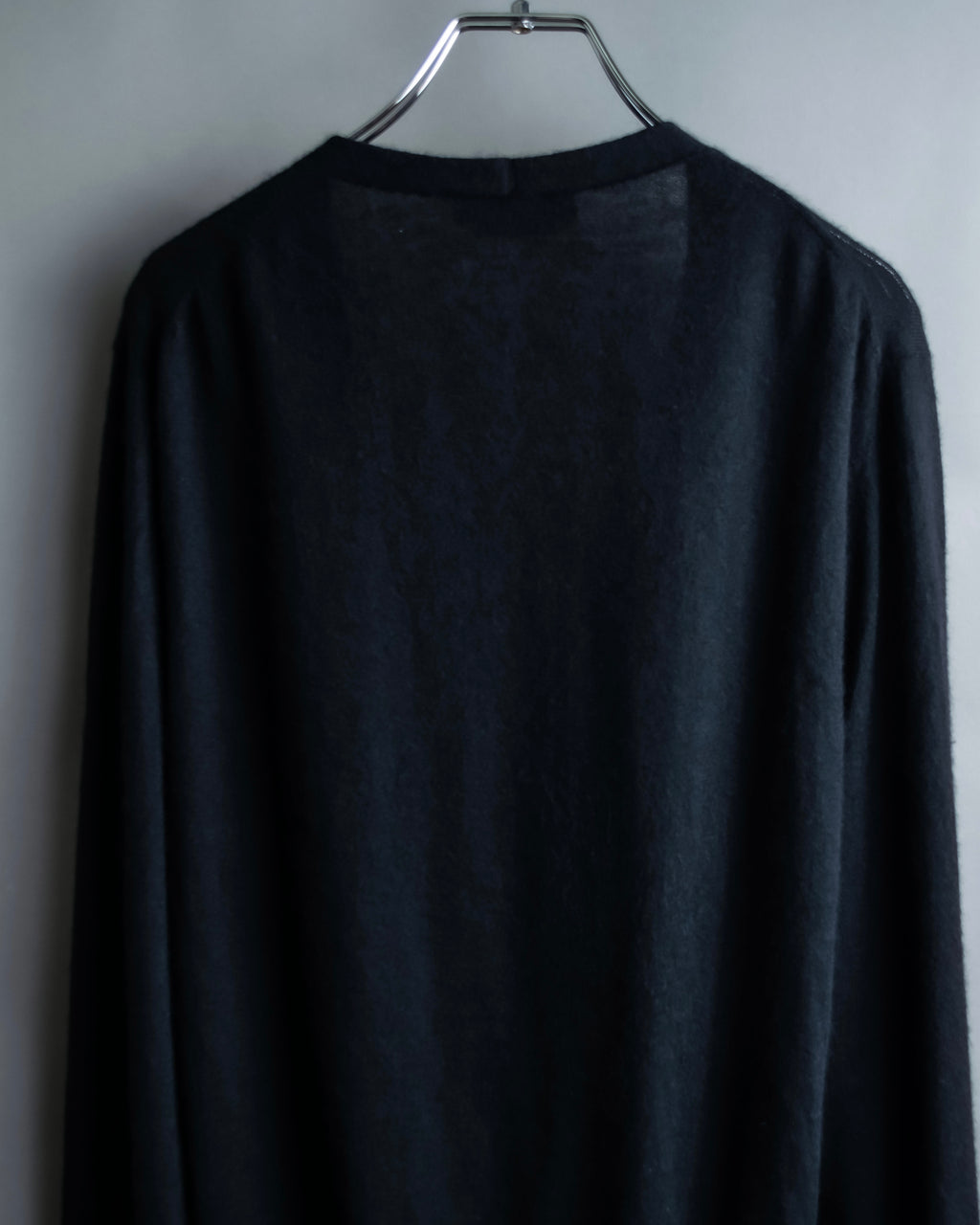 “Alexander McQueen” skull designed cashmere cardigan