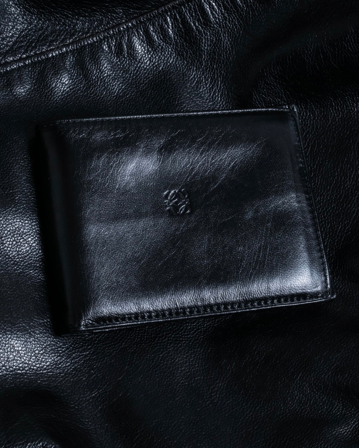 "LOEWE" Leather bifold compact wallet