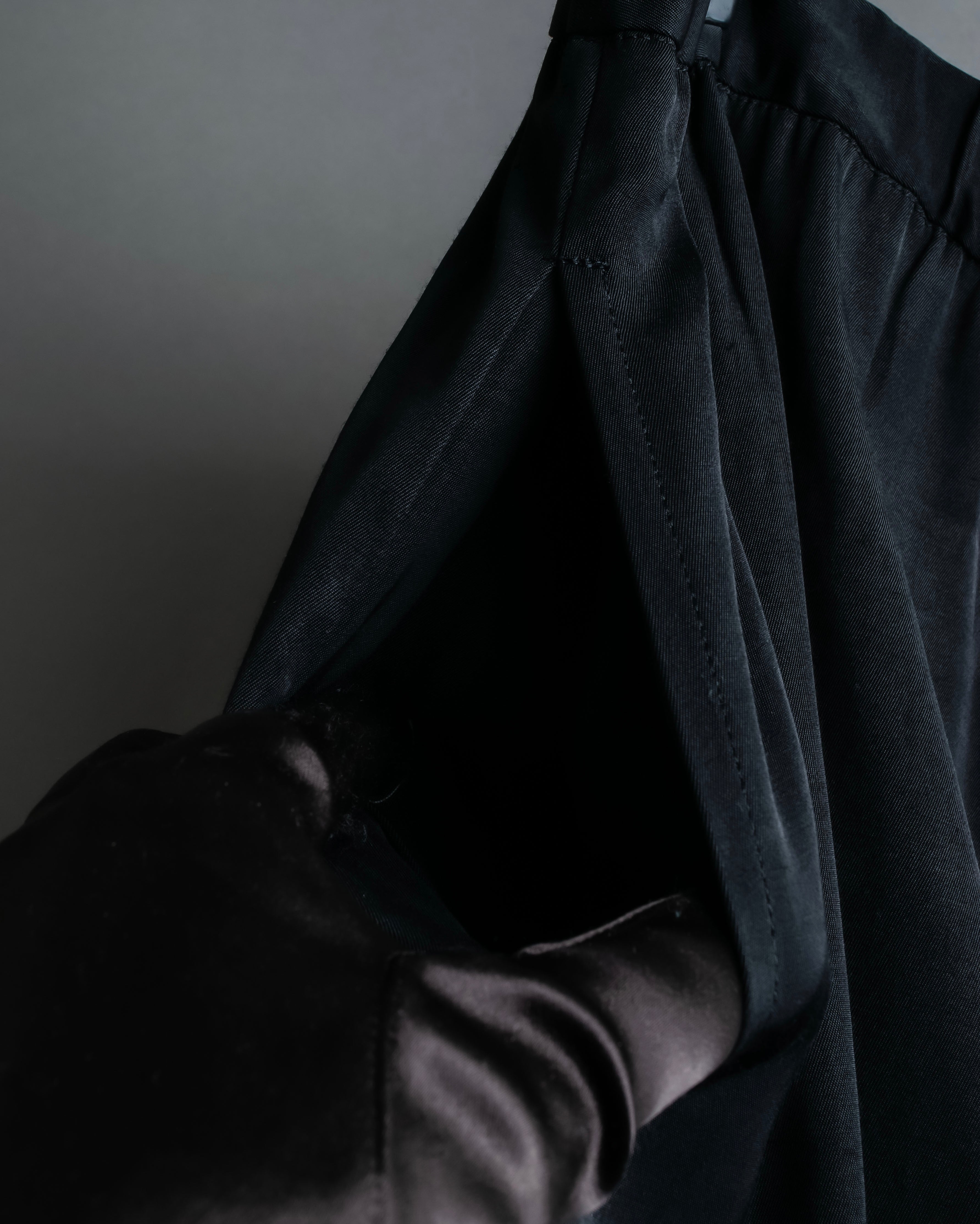 "Comme des Garcons" Rayon mid-length skirt