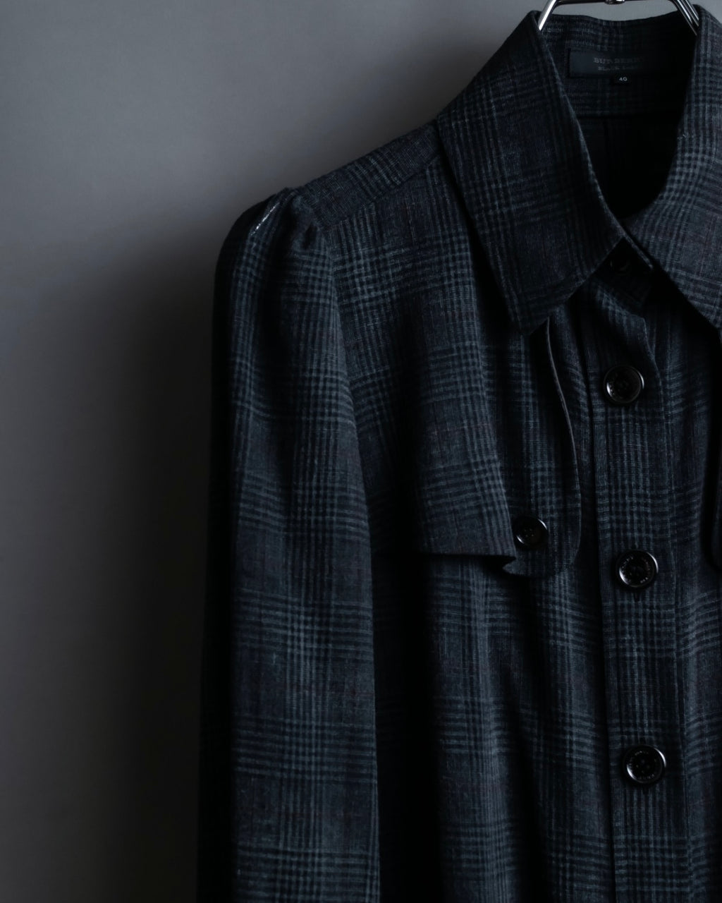 “Burberry Black Label” Trench coat designed long check shirts