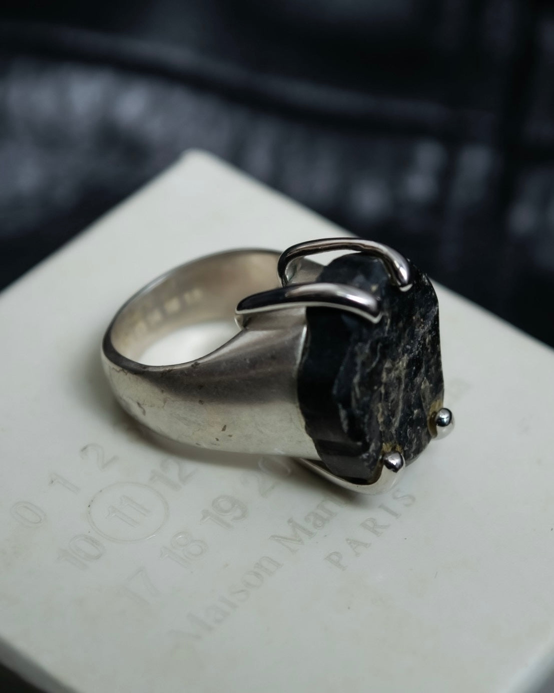 “Maison Margiela” Four stitches designed stone ring