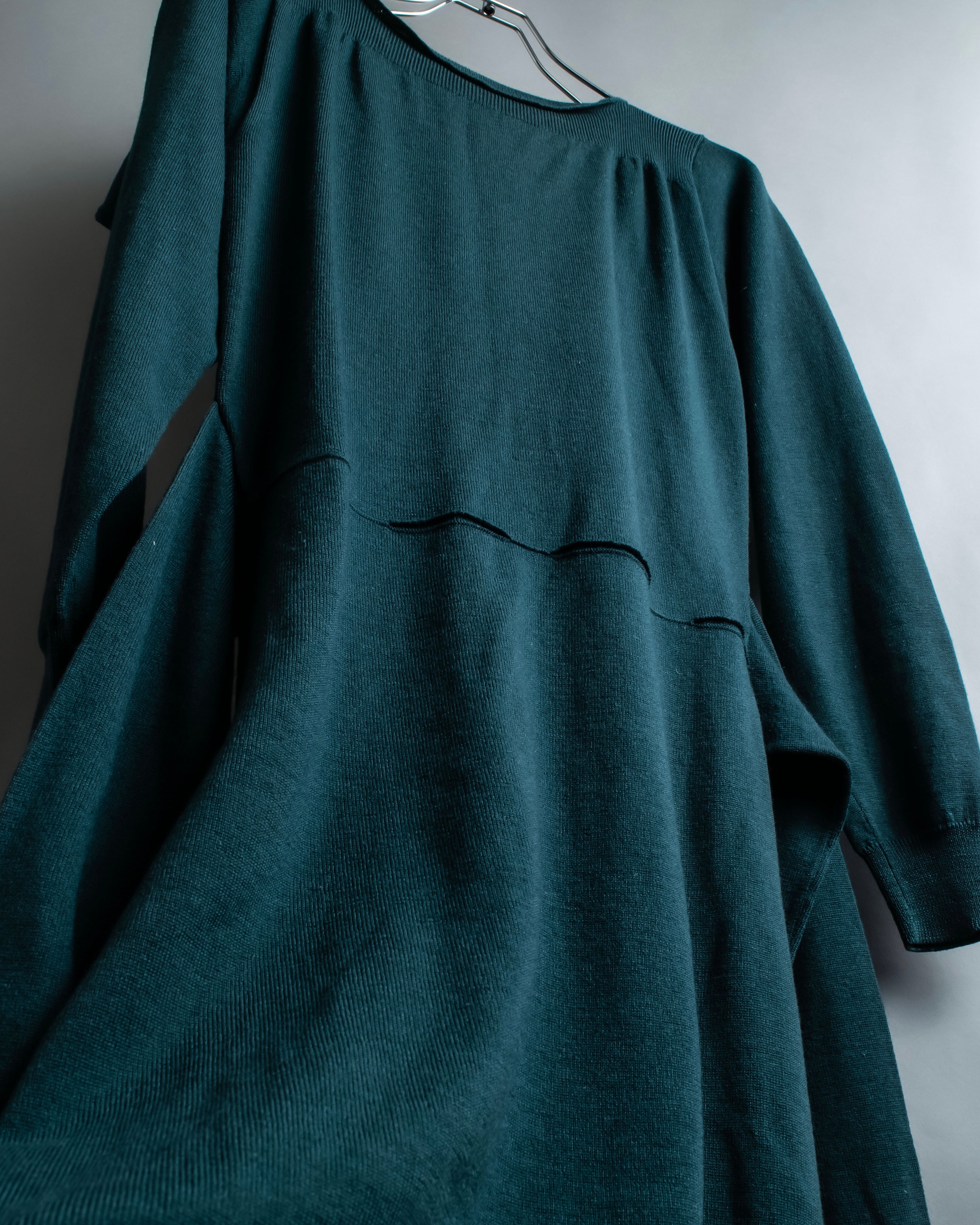 “MM6” docking designed four sleeves long knit