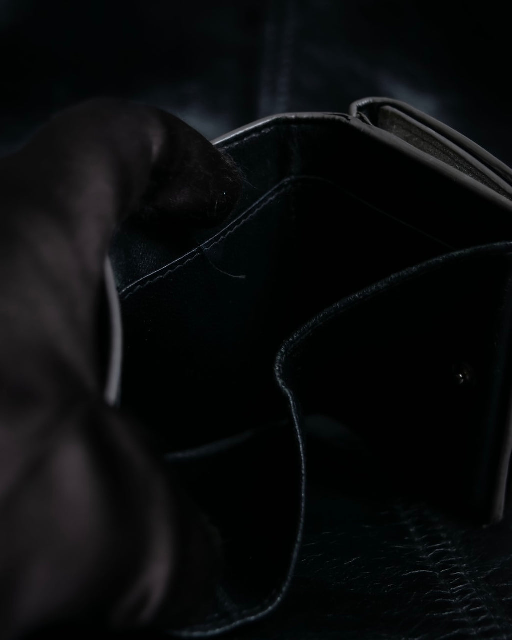 "BALENCIAGA" Glittery grunge style compact wallet