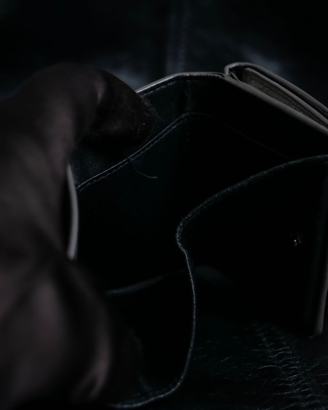 "BALENCIAGA" Glittery grunge style compact wallet