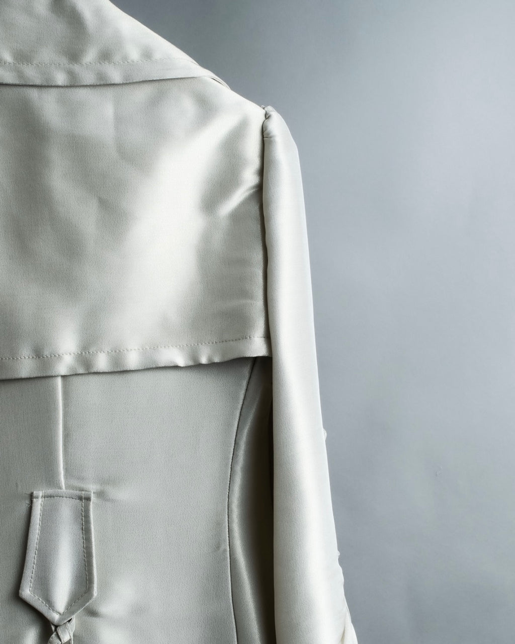 "Maurizio Pecoraro" gather sleeves glossy silver spring coat