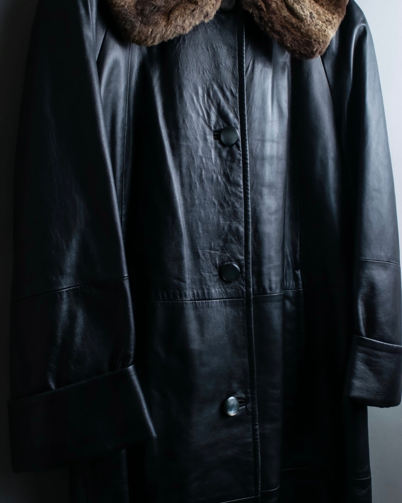 "ITALY VERA PELLE" round fur leather coat