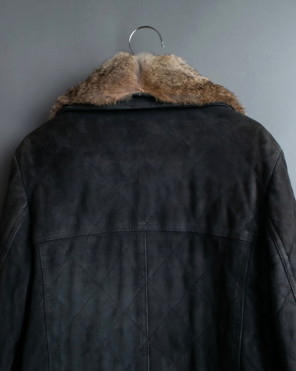 "EMMETI" goatskin quilted P coat