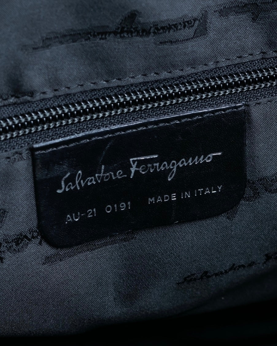 "Salvatore Ferragamo" iron chain shoulder bag
