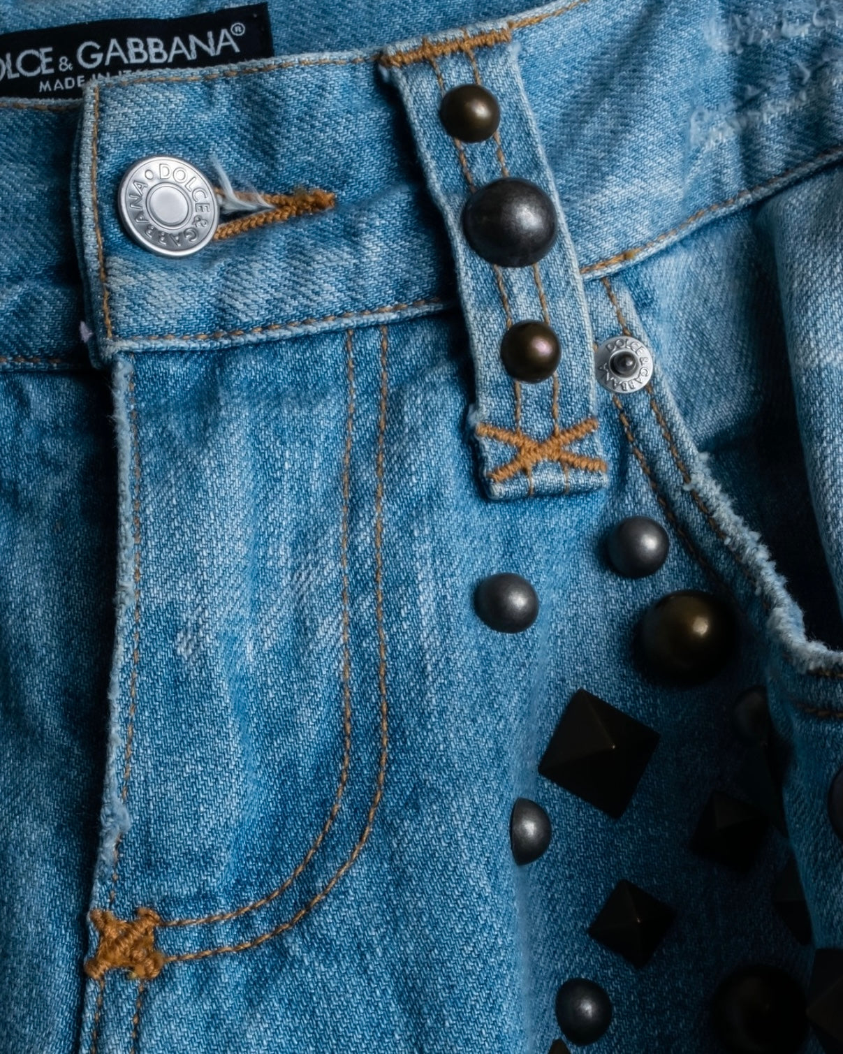 "DOLCE &amp; GABBANA" various studded distressed denim