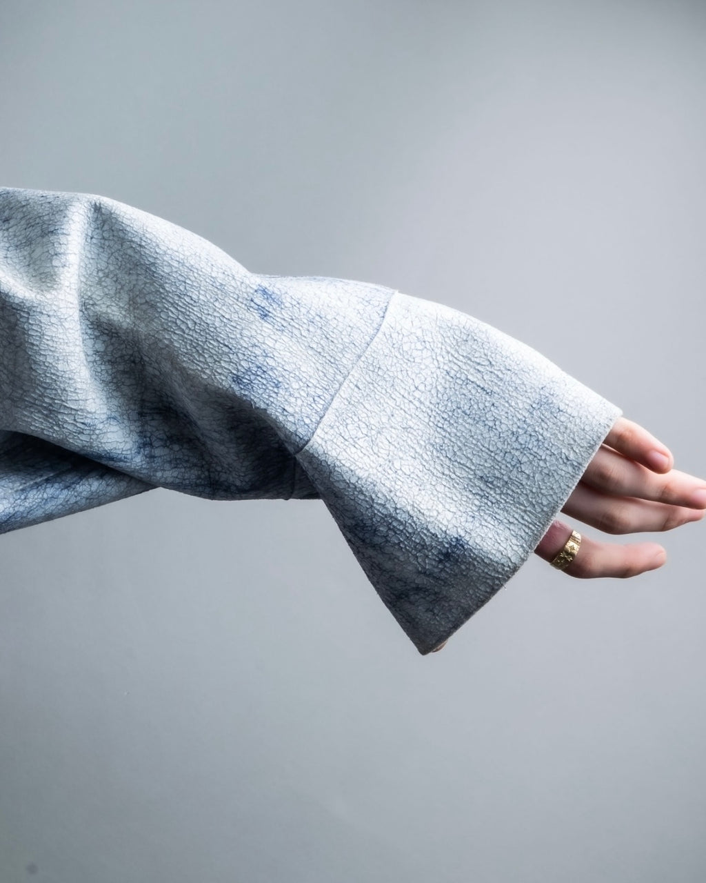 "CRISTIANO di THIENE"Crack design white leather jacket