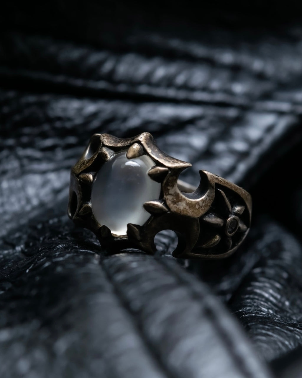 vintage crystal ring