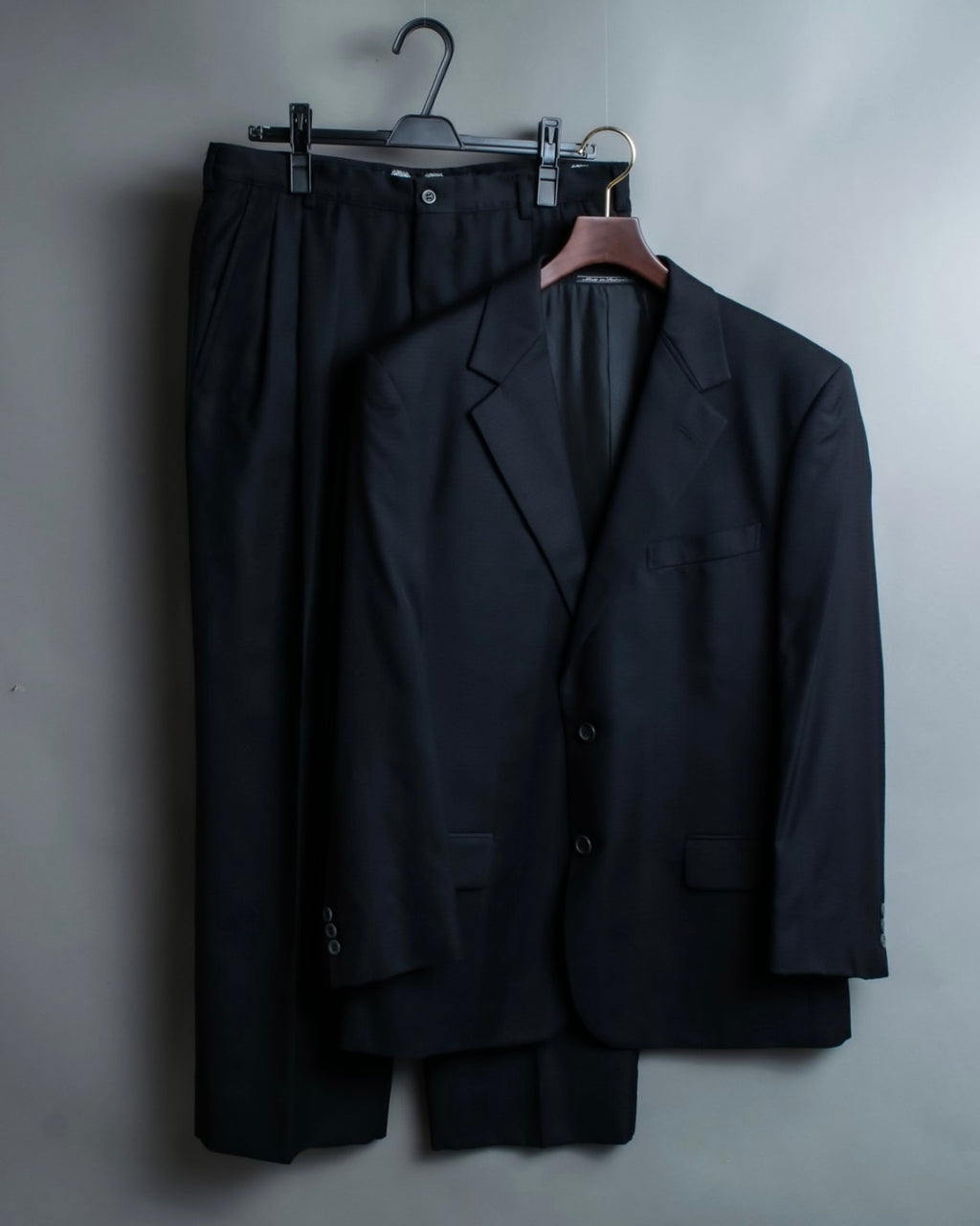 "GIANNI VERSACE" dark stripe archive setup