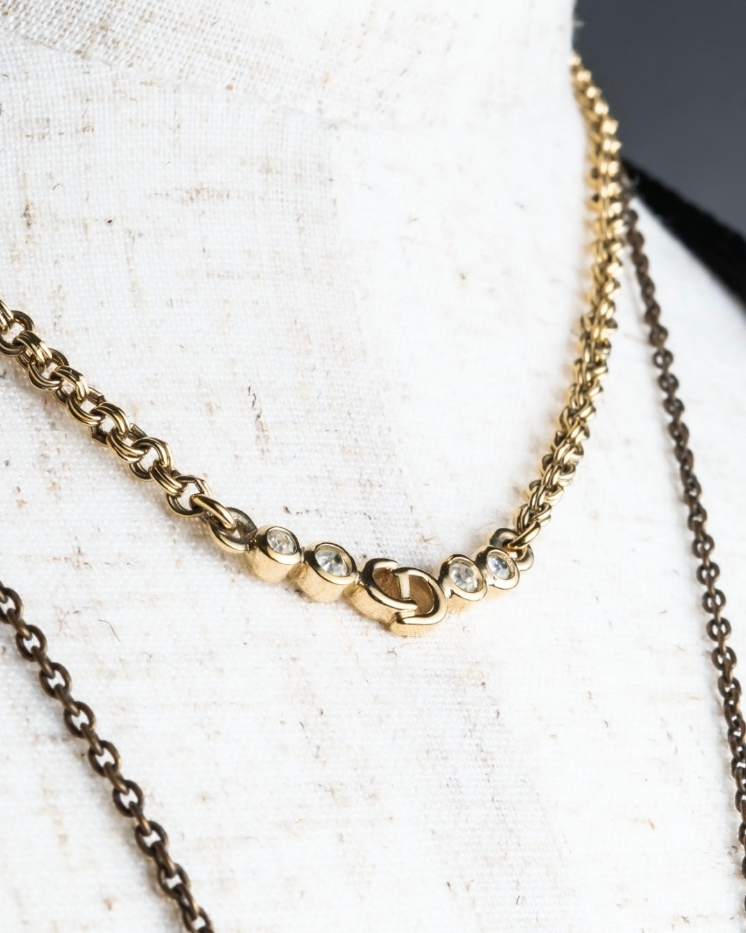 "Christian Dior" logo chain necklace